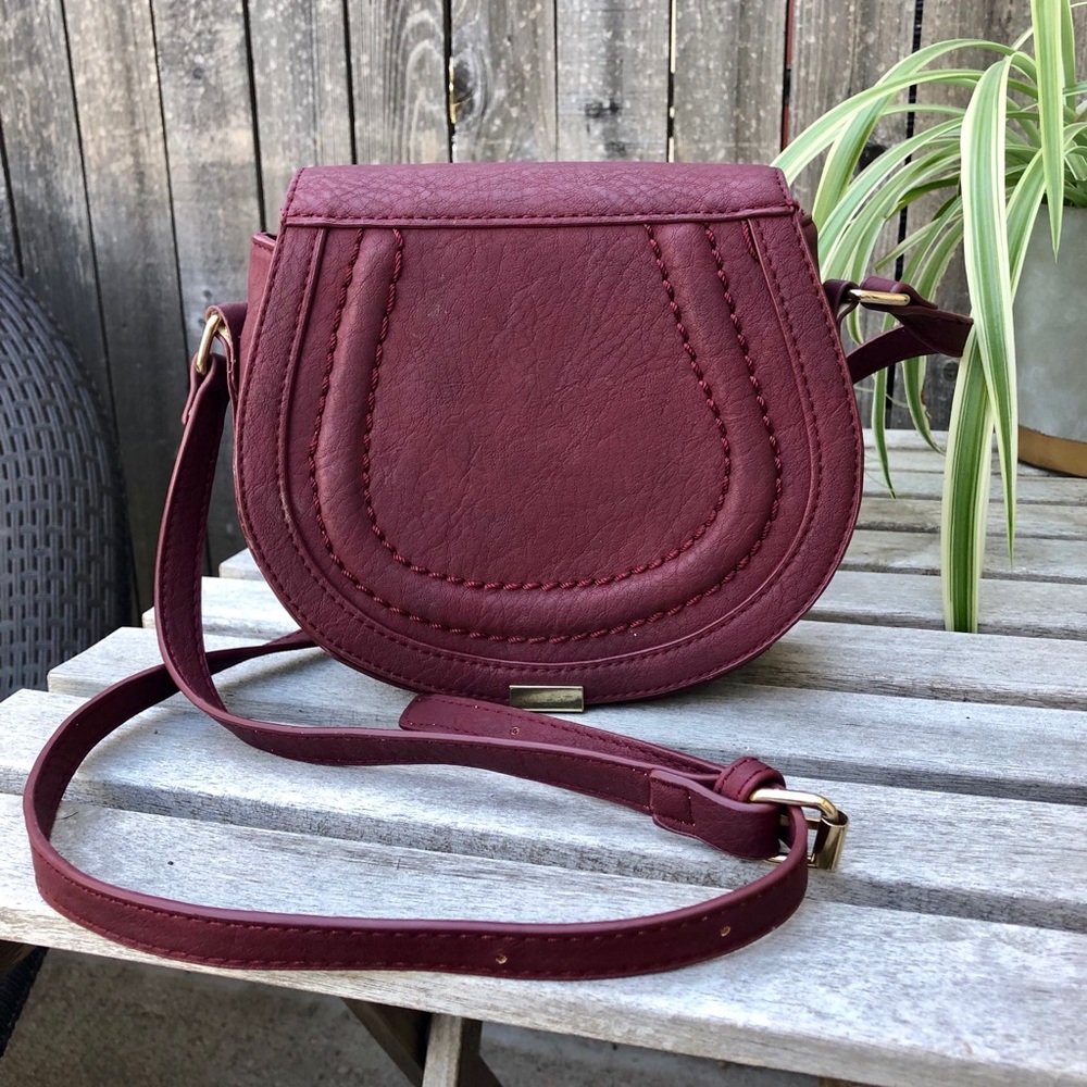 Crossbody purse